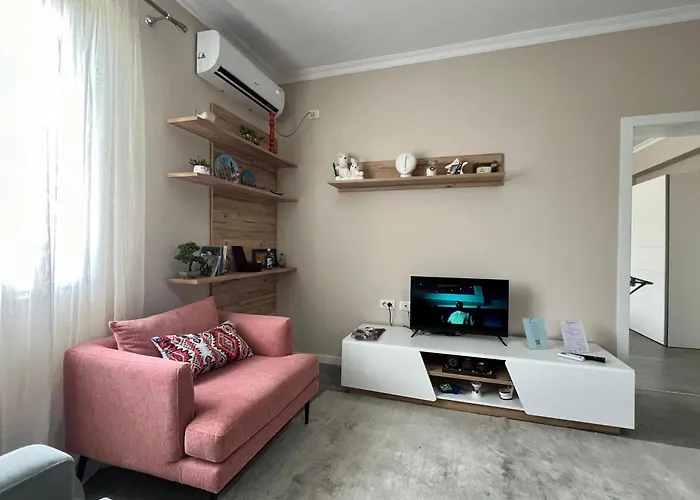 Cozy Flat Near Air Albania Stadium 1