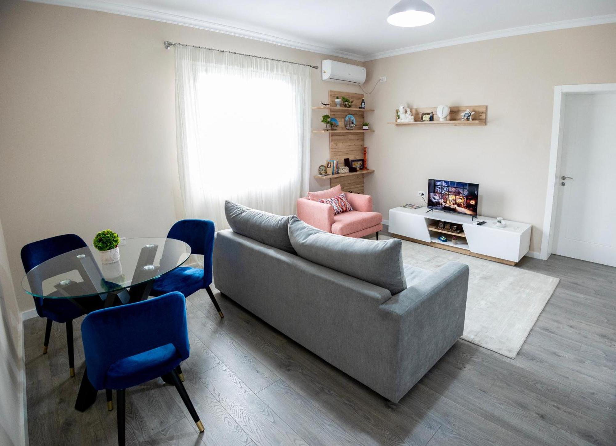Апартаменты Cozy Flat Near Air Albania Stadium 1