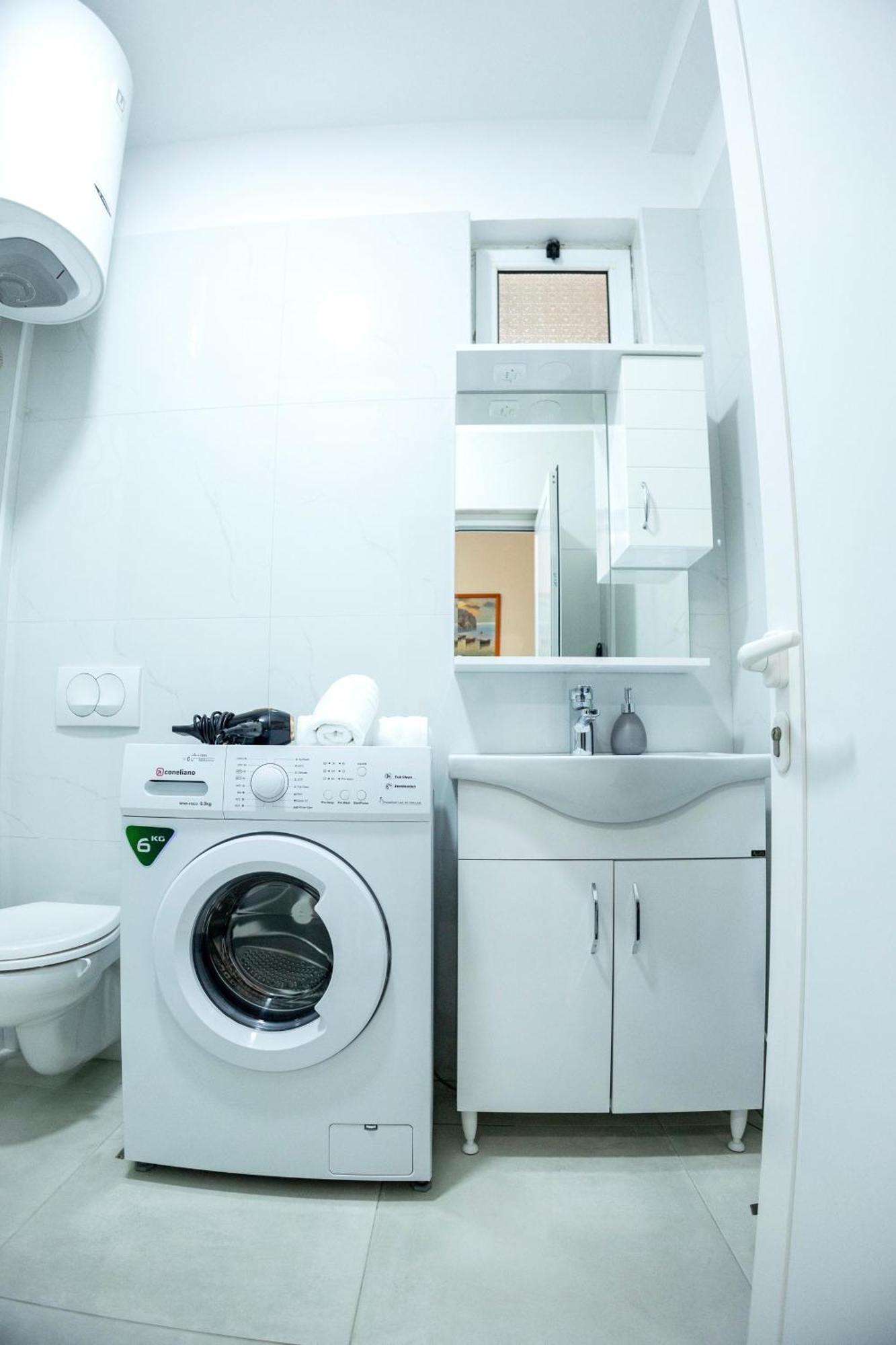 Cozy Flat Near Air Albania Stadium 1 Апартаменты