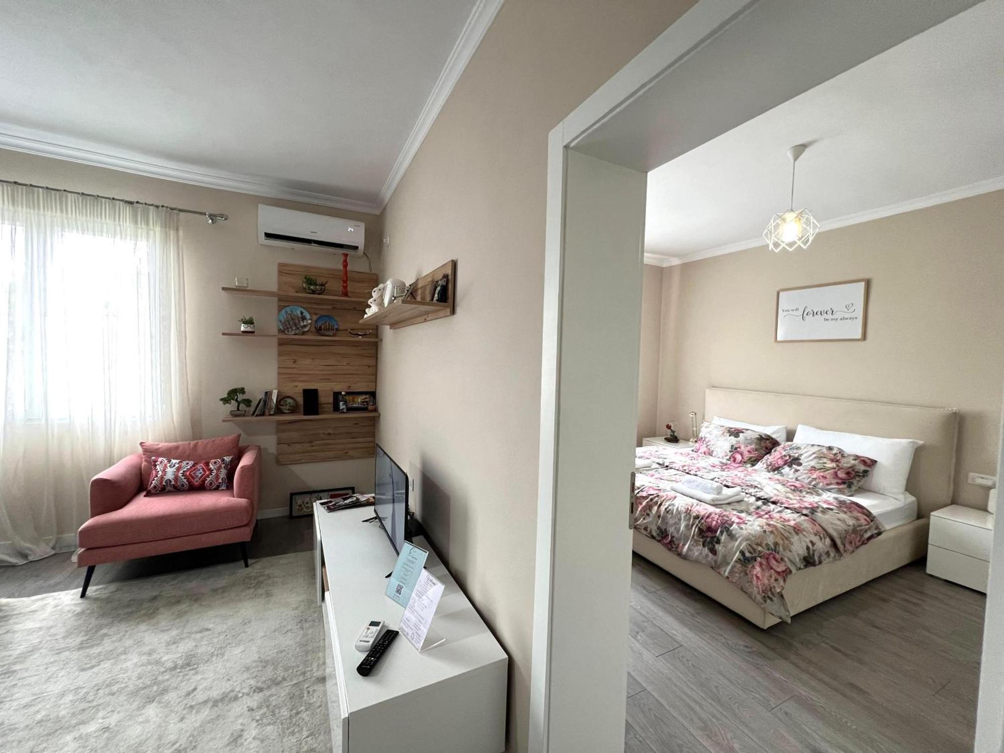 Cozy Flat Near Air Albania Stadium 1 Апартаменты Тирана